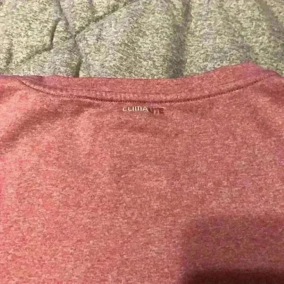 Adidas Climalite Mauve Tee Size Medium - Picture 9 of 9